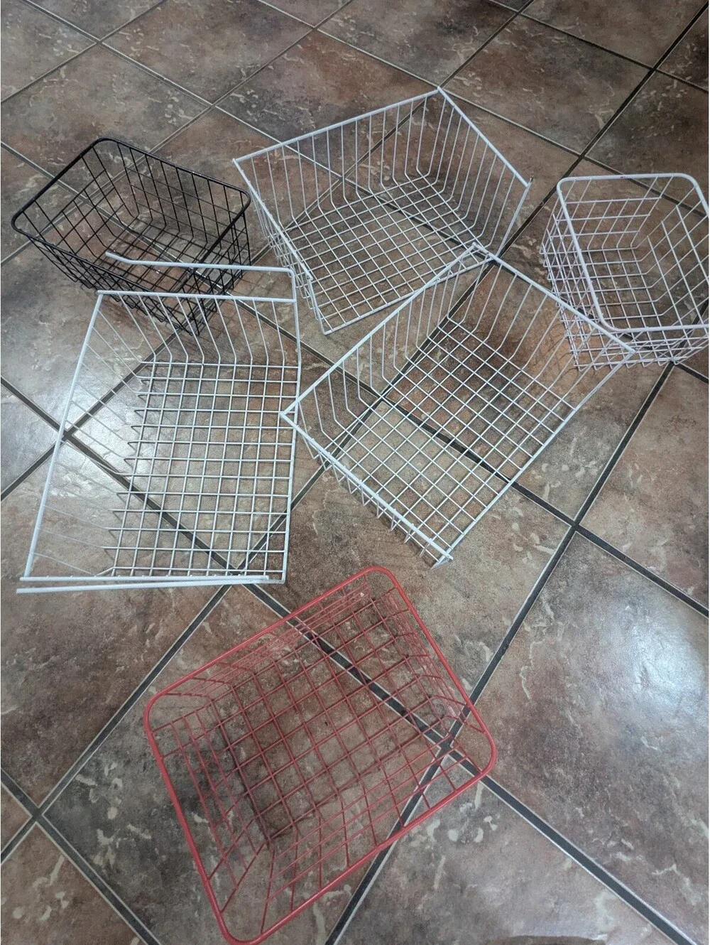 Set of 6 Metal Wire Storage Baskets in Various Colors